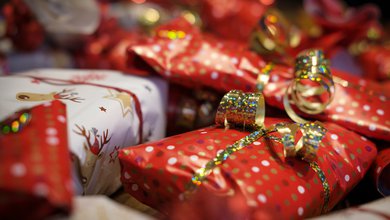 9 tipů jak ušetřit při nákupu vánočních dárků